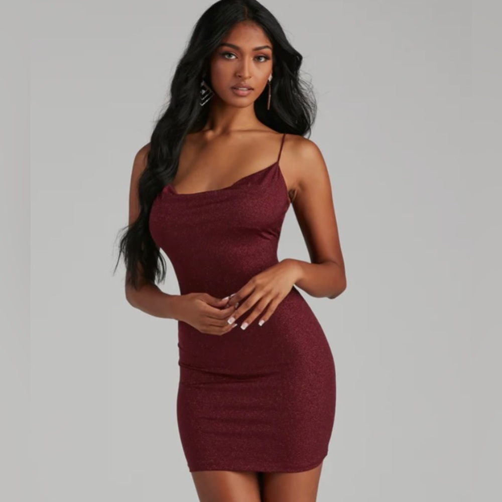 Windsor Glam It Up
Glitter Mini Dress
Red